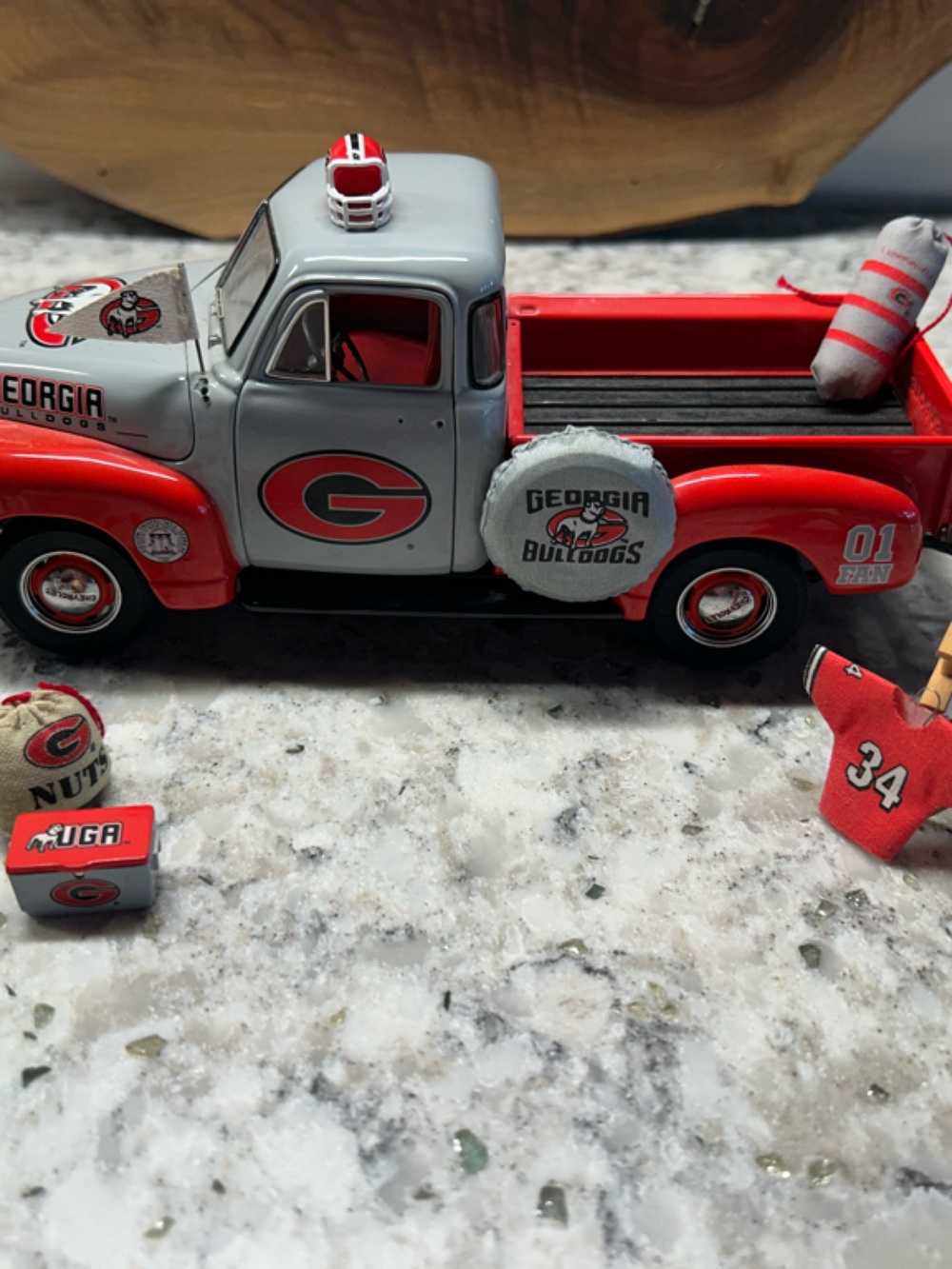 Danbury Mint 1953 Chevy Pickup Georgia Bulldogs Die-cast Replica